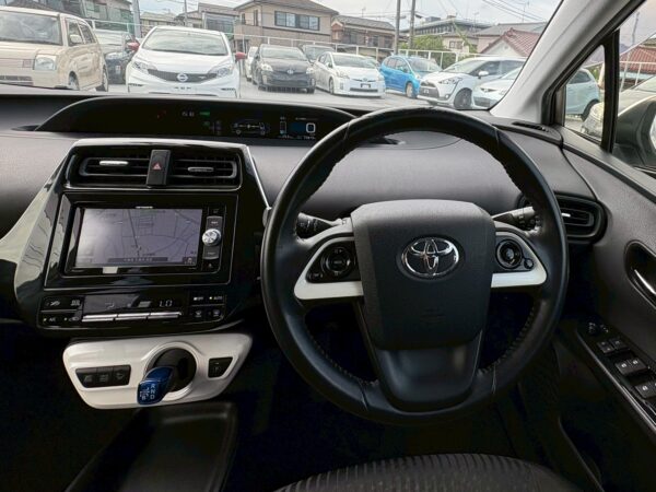 プリウス S 50系